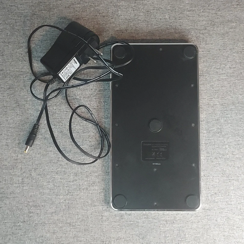 Energizer 2x Induction Charging System For Wii Remotes PL-7581 w/ Power Adapter